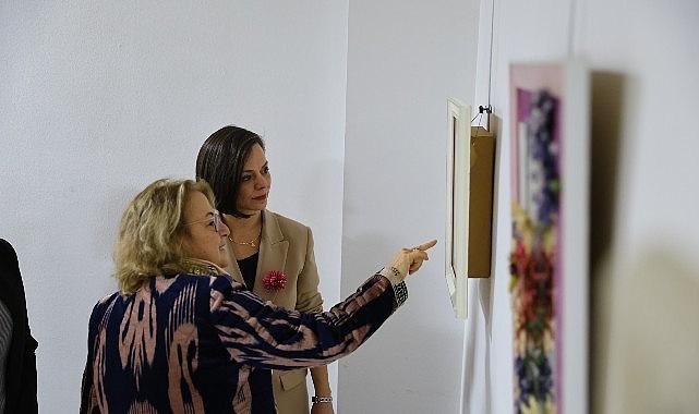 Karabağlar 'da Kozalar Çiçek Açtı