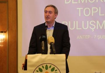 DEM Parti Eş Genel Başkanı Tuncer Bakırhan: ‘Kürt ve Türk kardeşliğine kimse zarar veremez’
