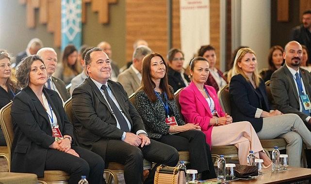 Mesir'in Şifa Mirası Bilimle Buluştu: Manisa'da Fitoterapi Günleri Başladı