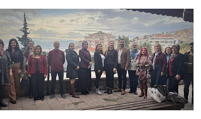 “İzmir Öğretmen Akademileri" Kapsamında ''Edebiyat Akademisi'' Etkinliklerine Devam Ediyor