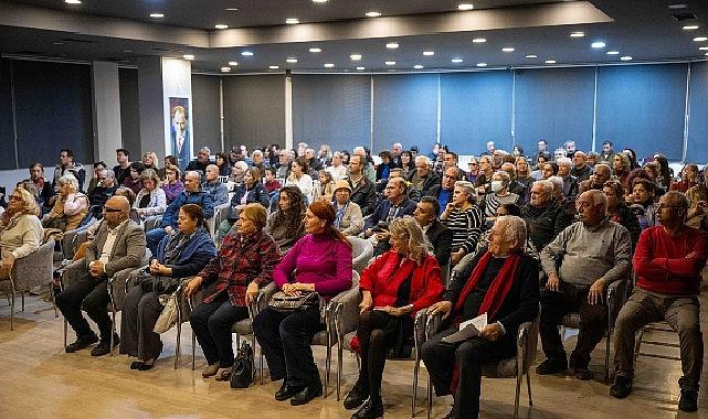 Nazım Hikmet Bornova'da barış, özgürlük ve umutla anıldı