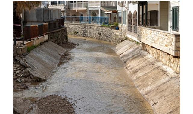 Yeni Foça'da taşkın kabusu bitti