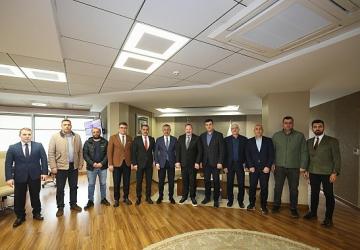 Başkan Büyükakın'ın yoğun ziyaretçi trafiği