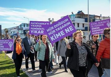 Güzelbahçe Kadına şiddete hayır dedi