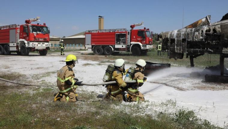 Uçak Yangınına Müdahale Tatbikatı başarıyla gerçekleştirildi.