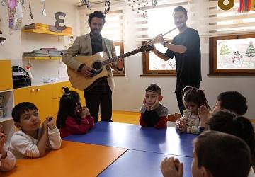 Başkan Çerçoğlu ile Çocuklar Notaların Renkleriyle Tanıştı