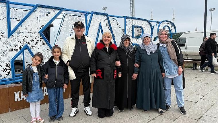 Safiye Soyman ve Faik Öztürk'e Kars'ta Yoğun İlgi