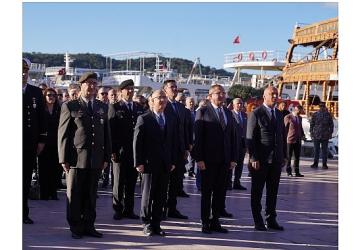 Ayvalık'ta Öğretmenler Günü Coşkuyla Kutlandı