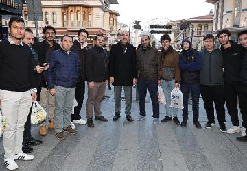 Başkan Altay, Şeb-i Arus Etkinlikleri İçin Konya'ya Gelen Misafirlerle ve Esnafla Buluştu