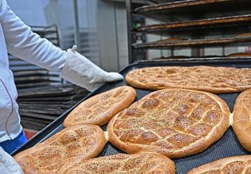Ramazan Pidesi Büyükşehir Halk Ekmek büfelerinde yerini alacak