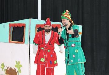 Kartepe'de Minikler Tiyatroyla Eğlendi