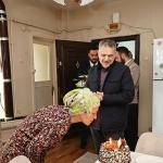 Akın'dan kanseri yenen vatandaşa sürpriz