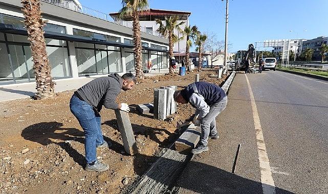 Menderes Belediyesi'nden Kaldırım Çalışması