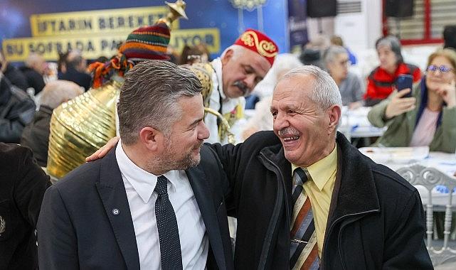 Başkan Görkem Duman Bucalılarla aynı sofrada buluştu