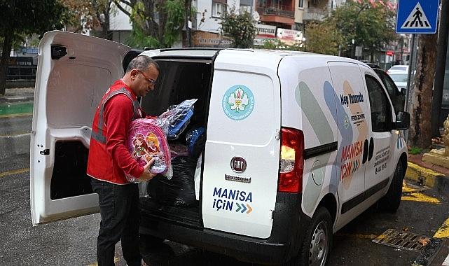 Manisa Büyükşehir'den 15 Bin Öğrenciye Çanta ve Kırtasiye Desteği