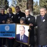 Merhum Mehmet Erdemoğlu, vefatının 19. yılında mezarı başında anıldı