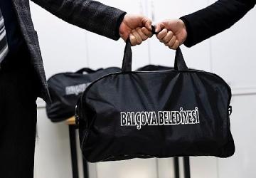 Balçova Belediyesi'nden Askere Gidecek Gençlere ve Ailelerine Destek