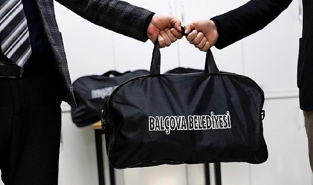 Balçova Belediyesi'nden Askere Gidecek Gençlere ve Ailelerine Destek