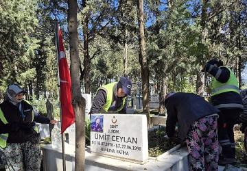 Yoğun Yağışların Ardından Şehitliklerde Hummalı Çalışma