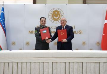 Türkiye ve Özbekistan arasında askeri iş birliği anlaşmaları imzalandı
