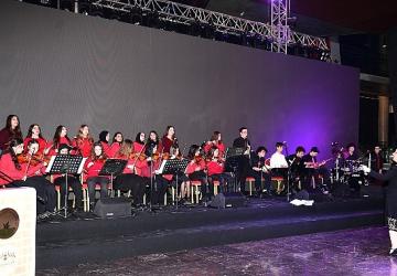 Osmangazi'nin Genç Müzisyenleri Bursalılara Müzik Ziyafeti Sundu