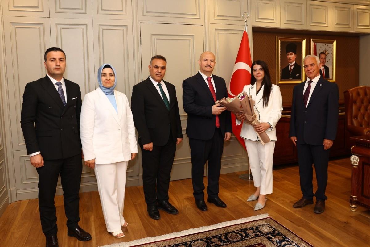 Vali Abdullah Küçük SGK çalışanlarıyla bir araya geldi
