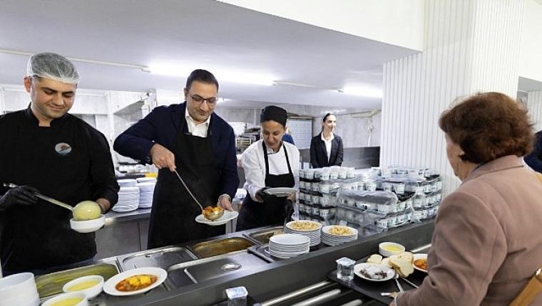 Balçova'da Dayanışmanın Adresi: Kent Lokantası 1 Yaşında