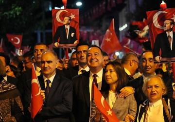 Manisa'da Cumhuriyet'in 102. Yılına Görkemli Kutlama