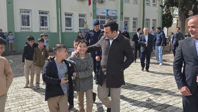 Kaymakam Algın’dan Karaburun Köyü İlk ve Ortaokulu’na ziyaret