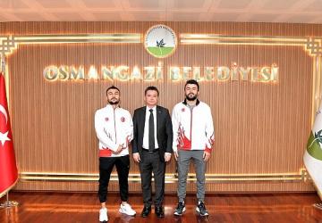 Başkan Aydın Tarihi Başarı Yakalayan Kardeşleri Ağırladı