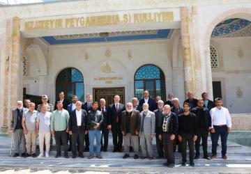 Vali Abdullah Küçük Hz. Üzeyir Peygamber külliyesini ziyaret etti