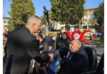 “Her Gün, Bir Ve Beraberiz"