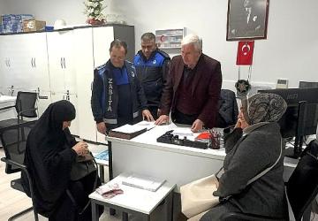 Kartepe Zabıtası'ndan Yürek Isıtan Davranış