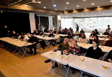 Bornova'da zeytinyağı kültürü geleceğe taşınıyor