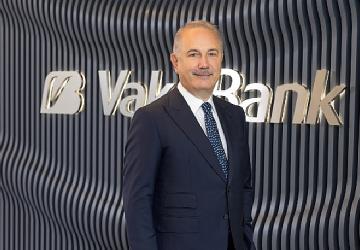 VakıfBank'tan bir yeni kredi daha: VakıfBank, Asya Altyapı Yatırım Bankası'ndan 10 yıl vadeli 300 milyon dolarlık fonlama sağladı