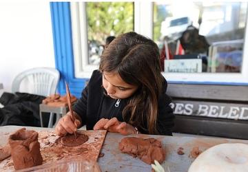 Menderes'te Coşkulu Yılbaşı Pazarı