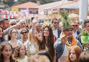 15. Uluslararası Alaçatı Ot Festivali yüz binlerce kişiyi ağırladı