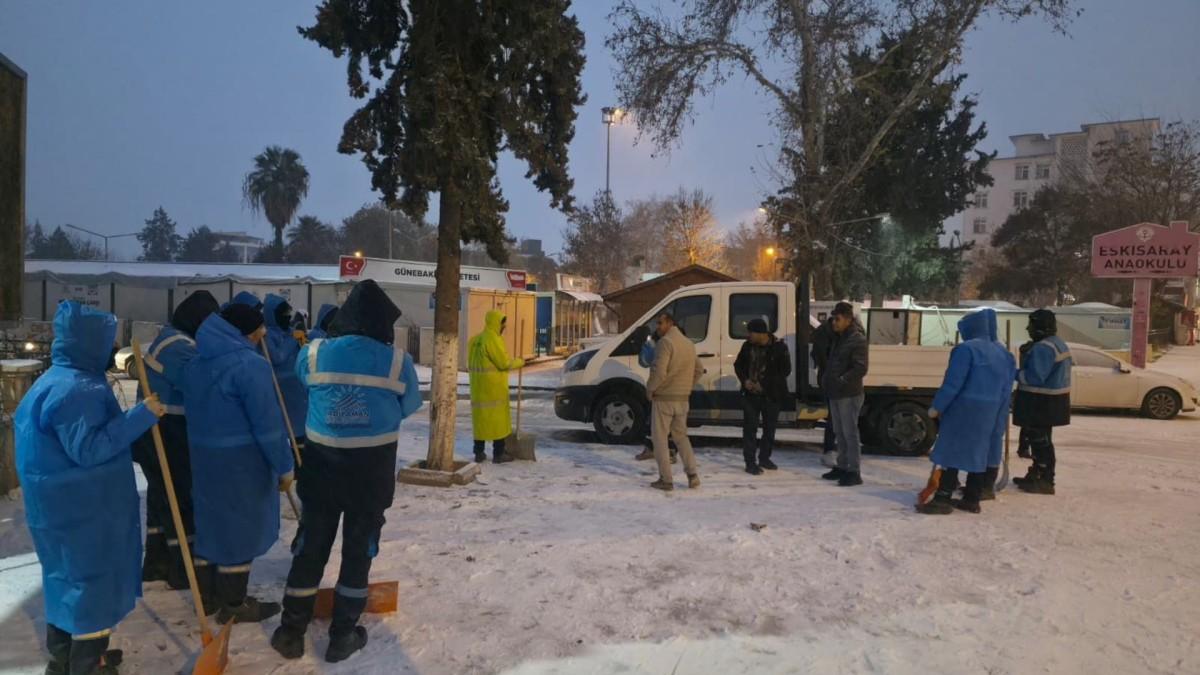 Adıyaman’da karla mücadele: Belediye ekipleri sahada - Videolu Haber