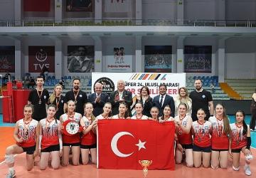Nilüfer Uluslararası Spor Şenlikleri 'Kardeş Kentler Turnuvası' ile sona erdi