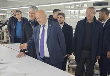 AK Parti Adıyaman Milletvekili Resul Kurt Kahta OSB’de incelemelerde bulundu