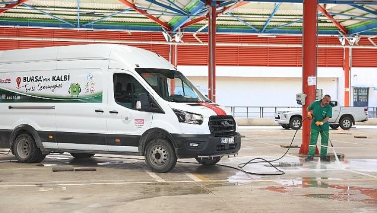 Osmangazi'de Kurban Kesim Alanları Titizlikle Temizleniyor