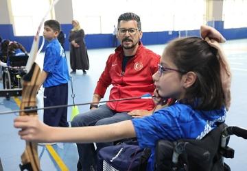 Türkiye'nin ilk Engelli Çocuk Okçuluk Takımı Bağcılar'da kuruldu