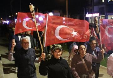 Güzelbahçe'de 102. Yıl coşkusu Kortej ve Konserle Kutlandı