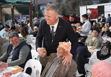 Urla'da Ramazan Sofraları Birlik ve Kardeşlik İçin Kuruluyor