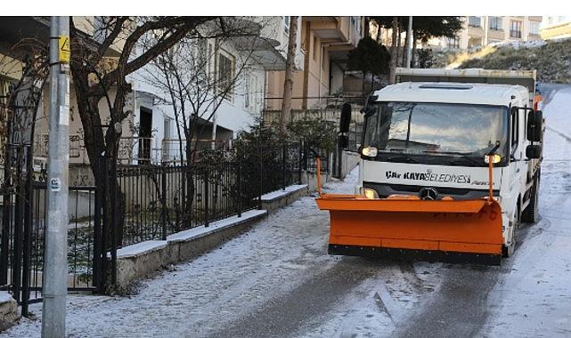 Çankaya Belediyesi'nden Buzlanmaya Karşı Yoğun Çalışma