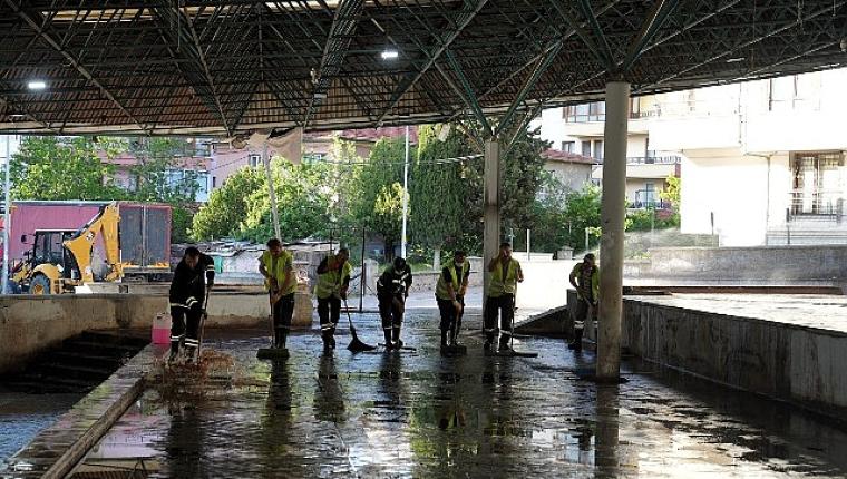 Keçiören'de Kurban Kesim Alanları Temizlendi