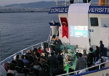 DEÜ Bilim Kafe Sohbetleri'nin 4'üncü Buluşması Koca Piri Reis Gemisi'nde Gerçekleşti