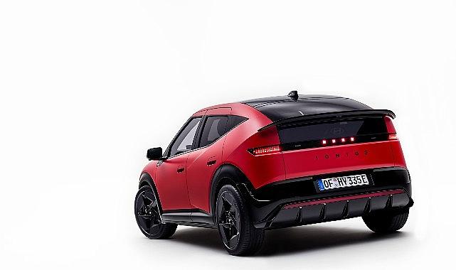 Hyundai IONIQ 3'ü Milano Tasarım Haftası'nda Tanıttı.