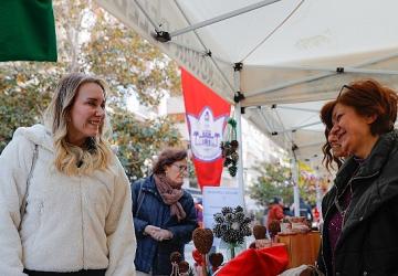 Konak'ta Anneler Günü emekle taçlanıyor