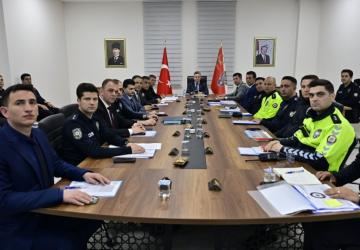 Adıyaman’da 4 aylık Asayiş ve Trafik Değerlendirme Toplantısı yapıldı